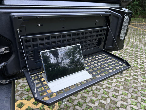 - Tactical Tailgate Table - - image 9