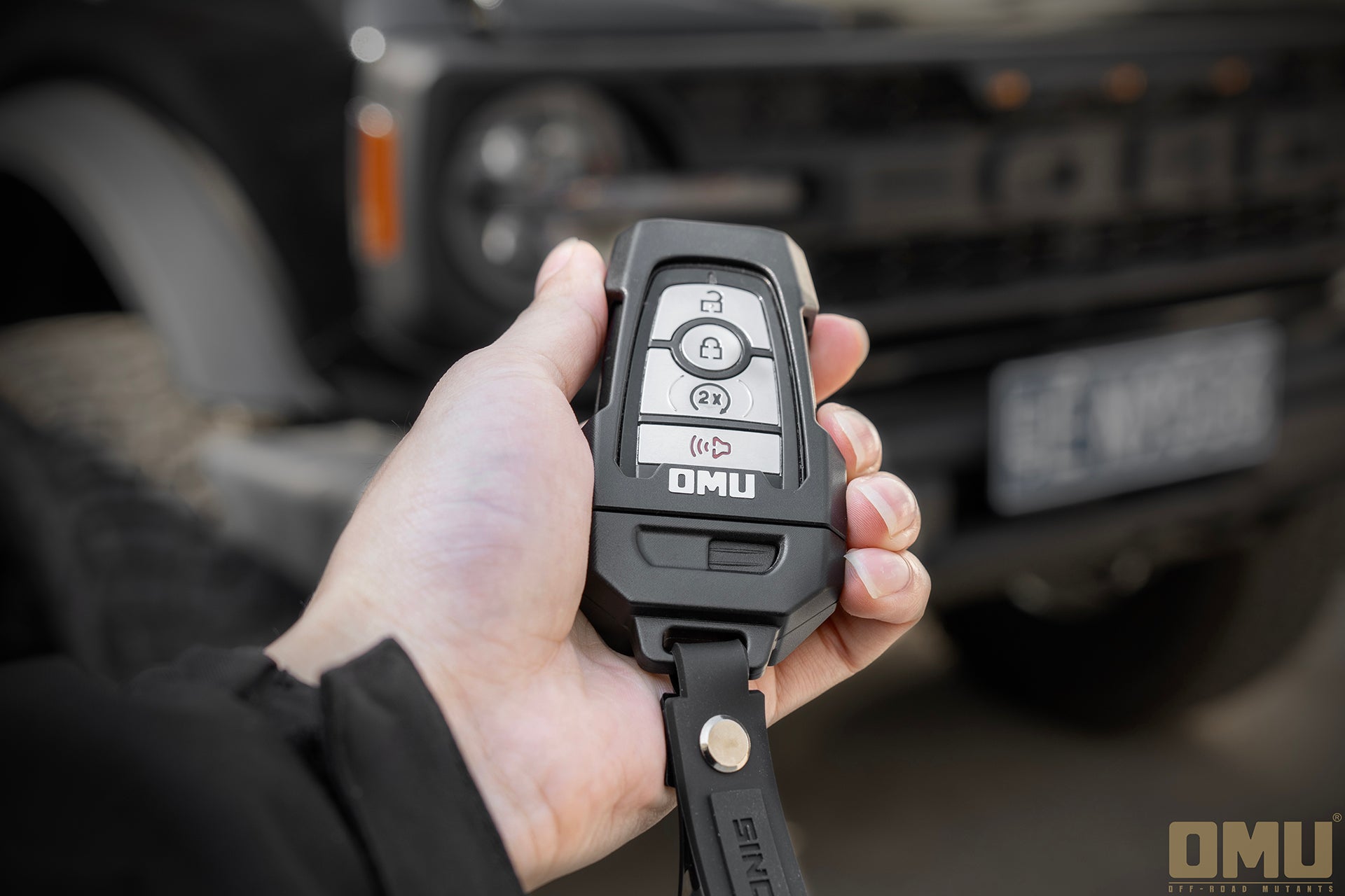— Strong Grip&Portable — - image 13