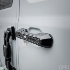 — Aluminum&Carbon Fiber Collide, Rugged yet Stylish — - image 3