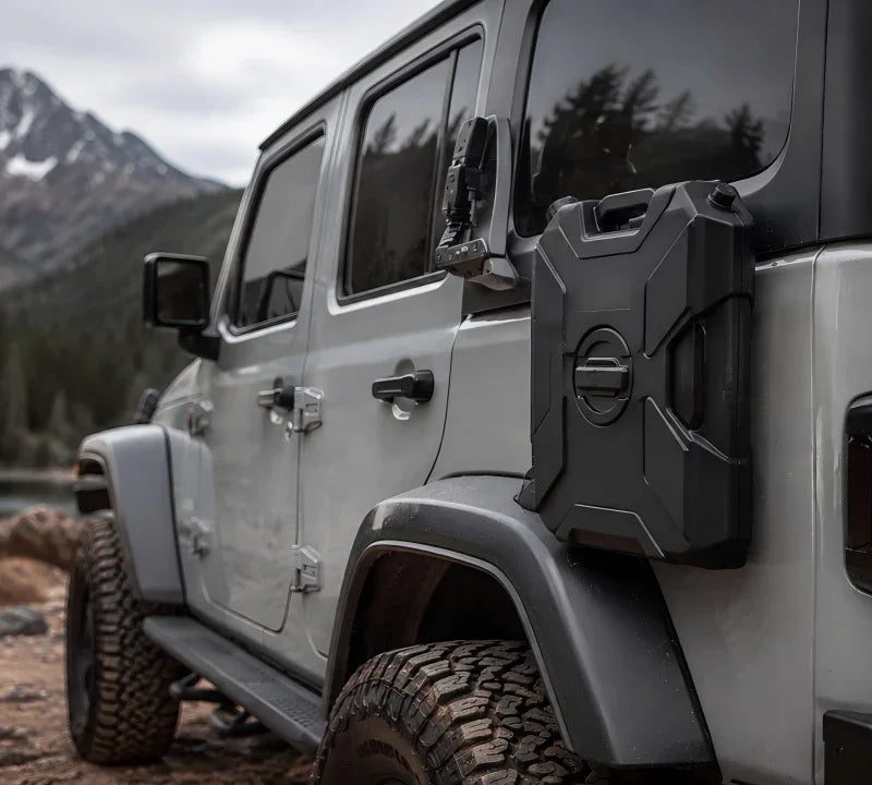 OMU Genesis 10L Jerrycan Kit for Jeep Fuel Storage | Maiker Auto