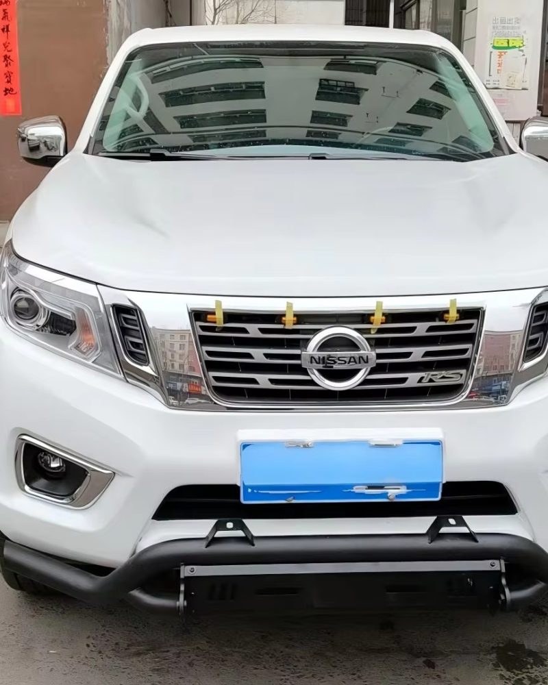 One Piece Off Road Front Bumper for Navara NP300 Modified Competition Anti Collision Bumper