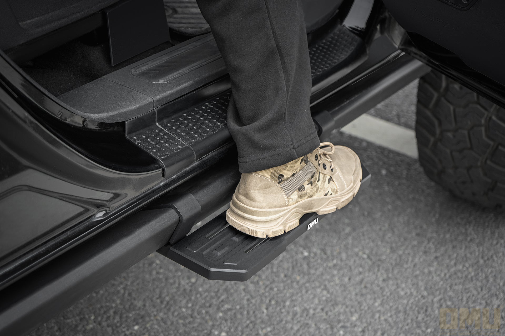 — Anti-slip Texture — - image 12